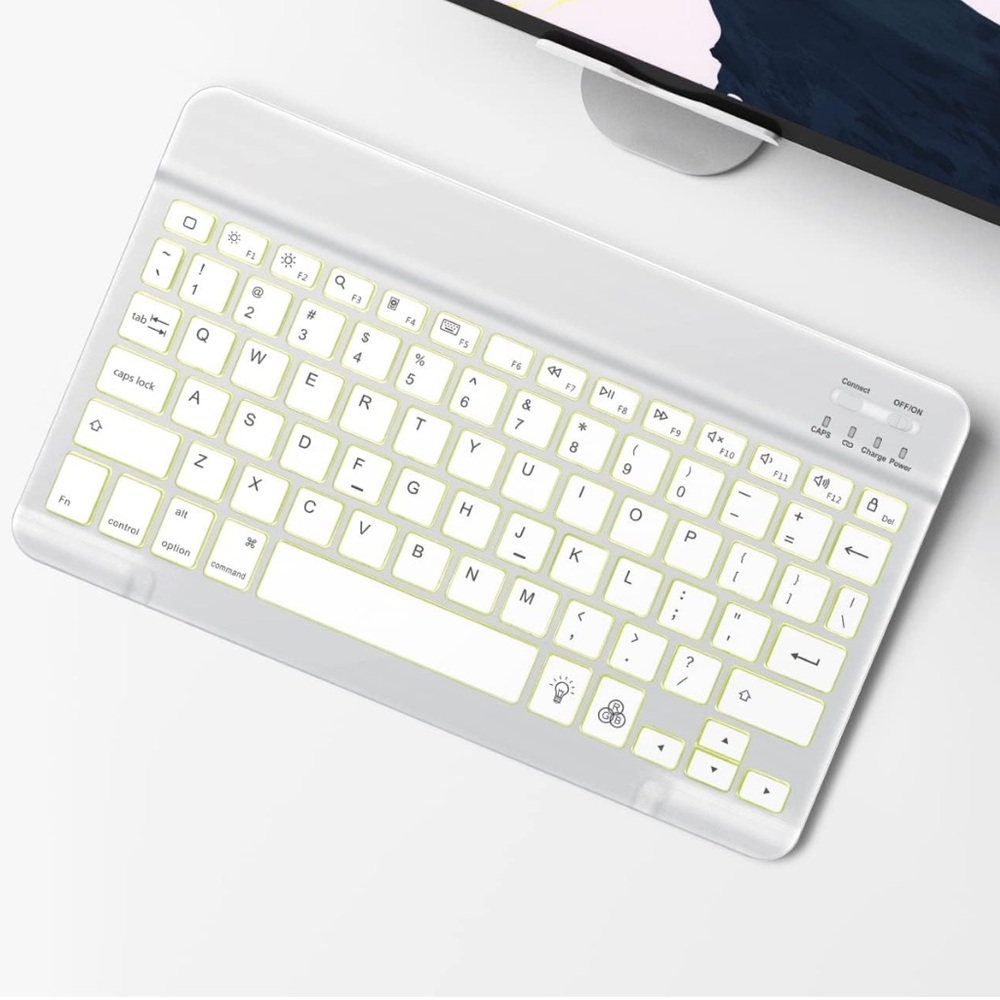NWT Bluetooth Wireless Rechargeable Keyboard for iPad, iPad Pro, iPad Mini White